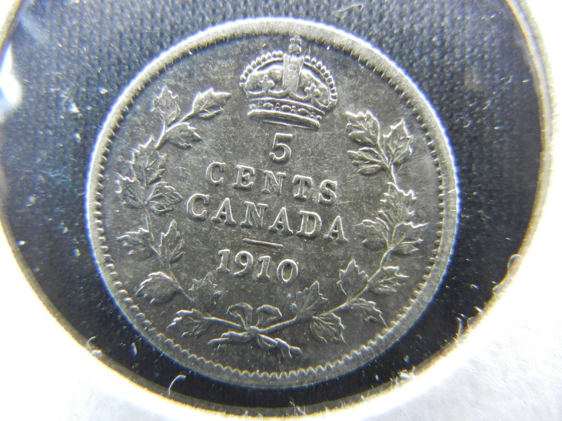 1910 Canada 5c.  Silver.  AU. (1 of 3)