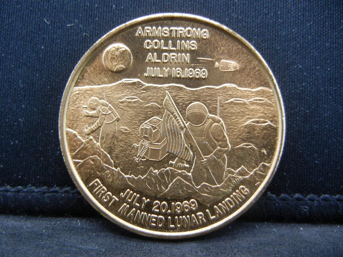 1969 Lunar Landing Apollo Medal (1 of 2)