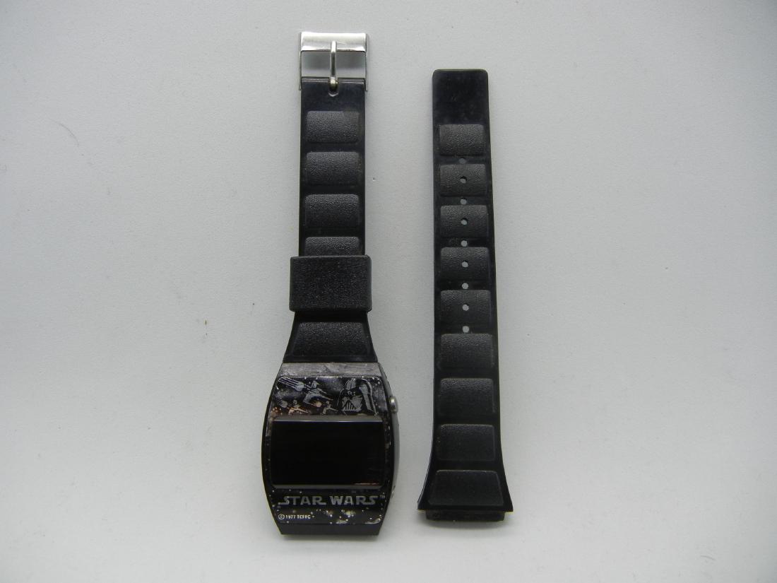 Vintage 1977 Star Wars LED Watch Needs Battery (1 of 4)