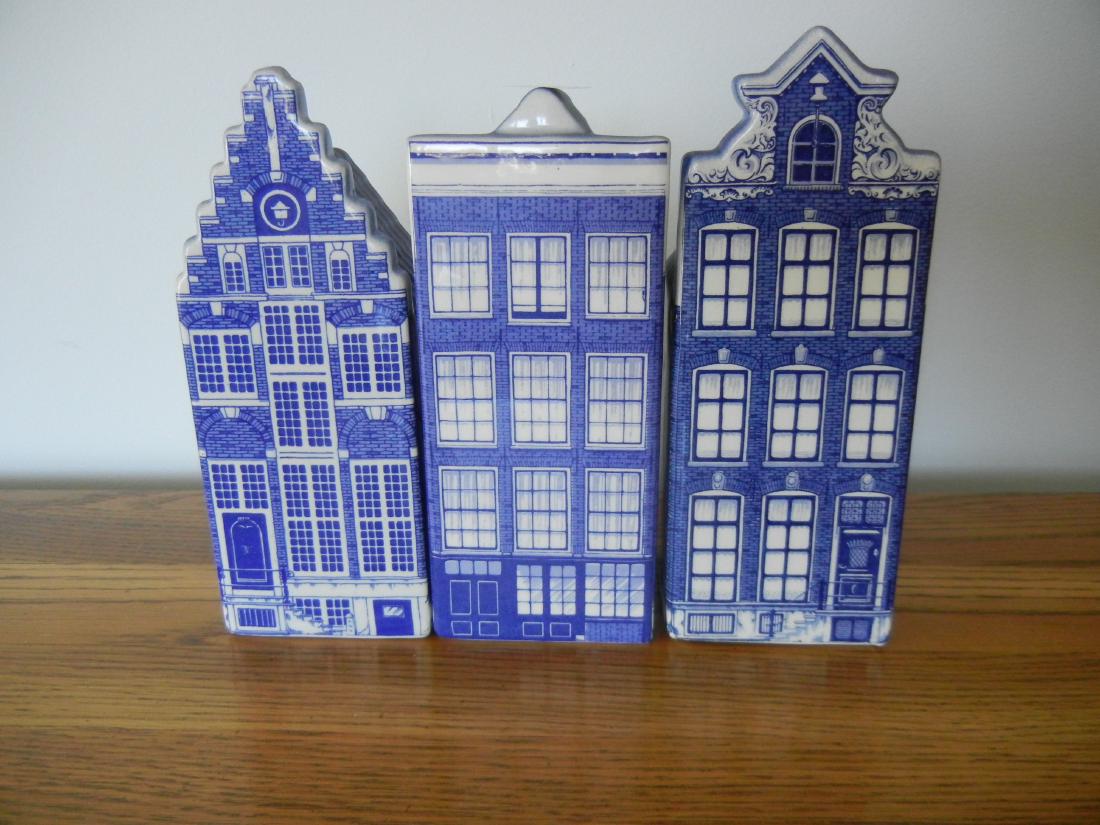 3 pieces Delft Blue Hand Painted House set (1 of 5)