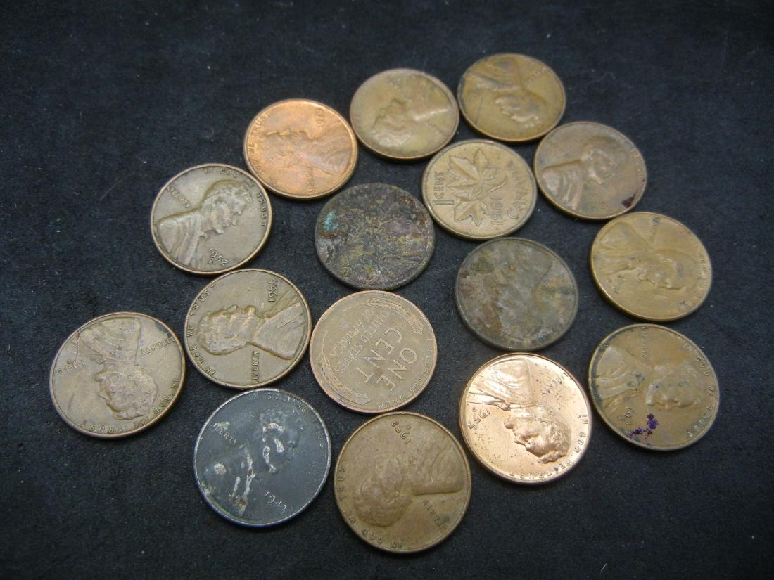 16 Mixed Date and Grades Lincoln Wheat Cents (1 of 3)