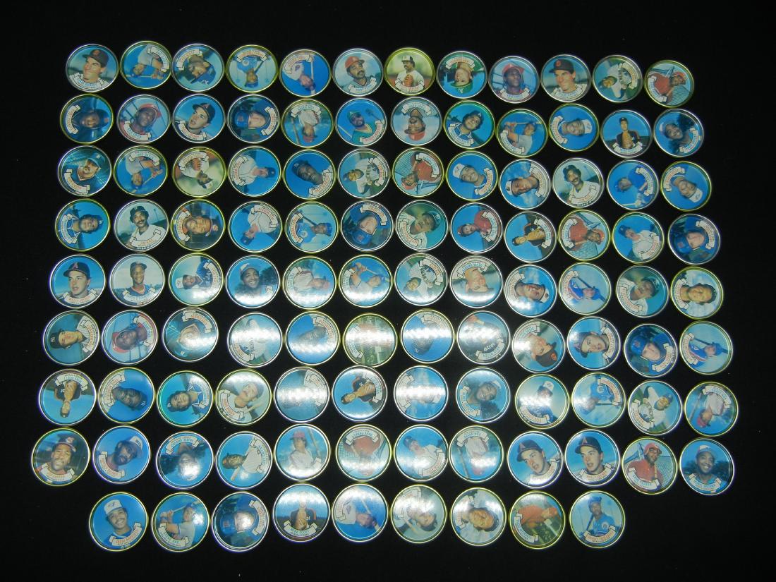 (100+) 1987 TOPP'S BASEBALL COIN'S/TOKEN'S,: (100+) 1987 TOPP'S BASEBALL COIN'S/TOKEN'S, (RIPKIN-RYAN-STRAWBERRY-JACKSON, ETC/STATS OF PLAYERS ON BACK OF COINS ), OVER 30 YEARS OLD, NEW, GREAT GIFTS OR SELL INDIVIDUALLY!