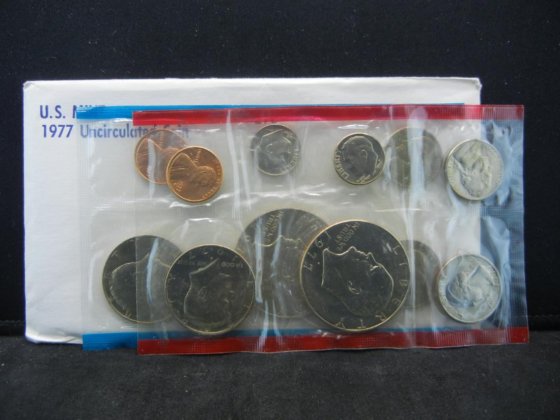 1977 US Mint UNC Coin Set (1 of 4)