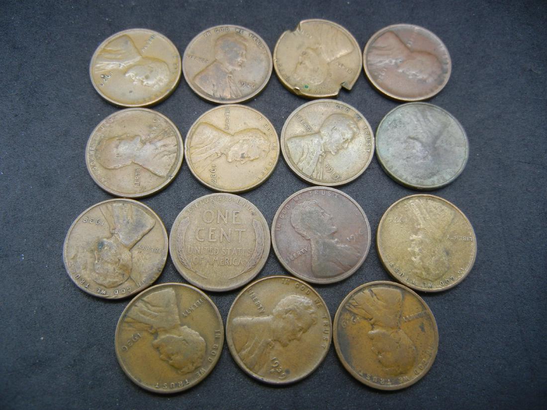 15 Mixed Date Lincoln Wheat Cents. 1910's and 1920's (1 of 3)