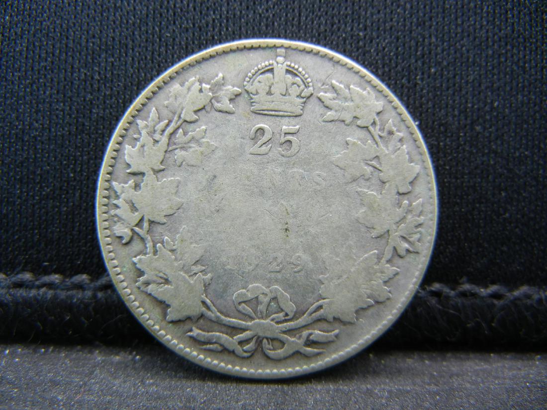 1929 Canada Sterling (92.5%) Silver Quarter.  Coin (1 of 2)