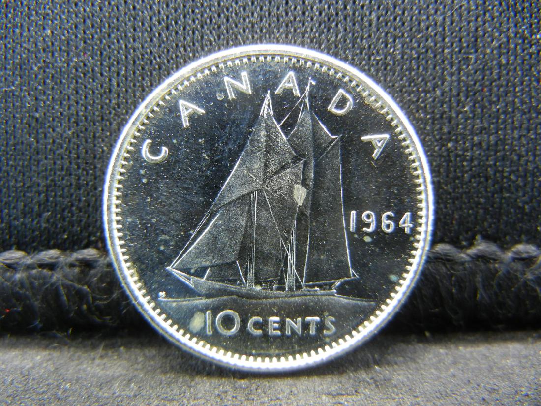 1964 Canada 80% Silver Dime (1 of 2)