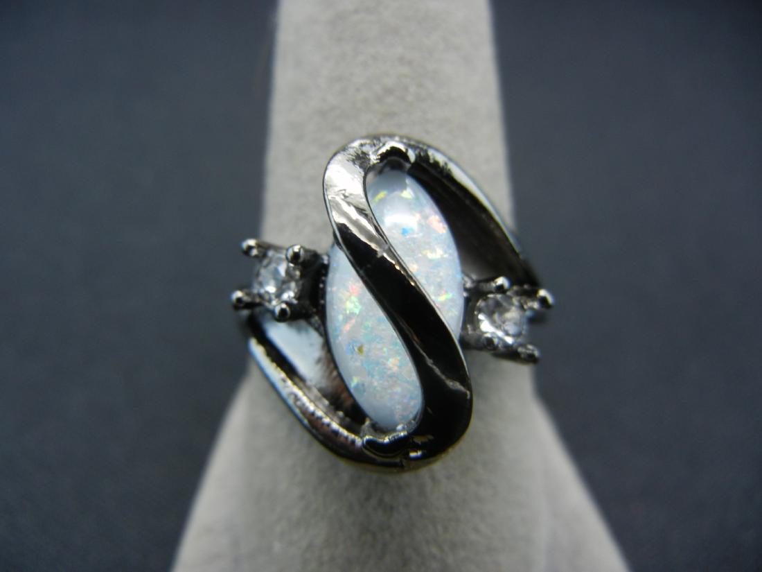 WOMAN'S FIRE OPAL RING (SIZE 7.5), NEW/GREAT GIFT!: WOMAN'S FIRE OPAL RING (SIZE 7.5), NEW/GREAT GIFT!