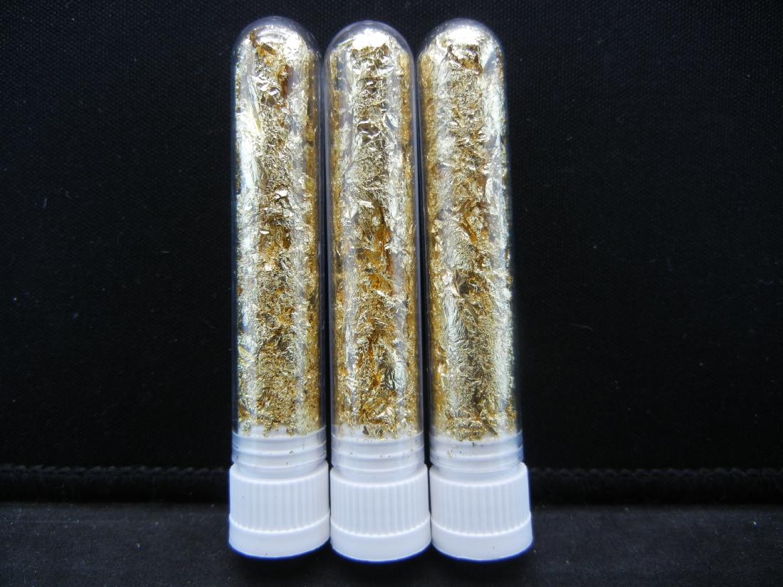 (3) Viles of 22k Gold Leaf Flakes, Can Be Sold: (3) Viles of 22k Gold Leaf Flakes, Can Be Sold Individually, Or Would Make Great Gifts!
