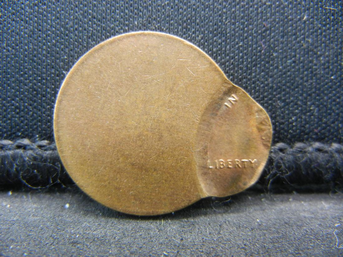 Lincoln Memorial Cent, Off Center Clip Error Coin. (1 of 2)