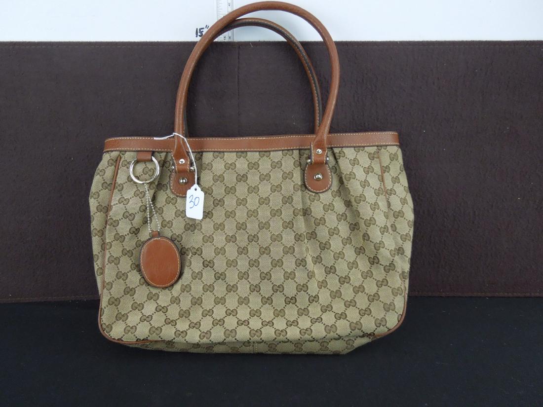 GUCCI made in Italy purs. Some Stains (1 of 5)