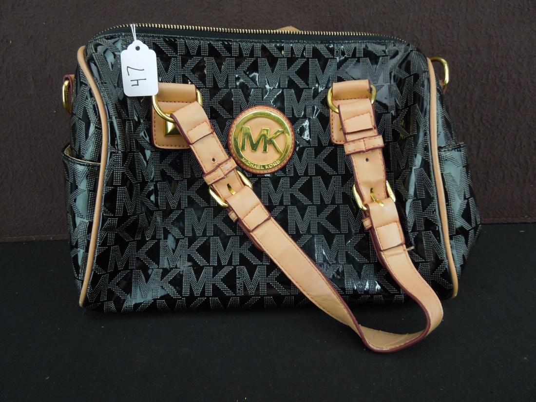 BLACK GLOSS MICHAEL KORS purse. Almost NEW. Small (1 of 7)