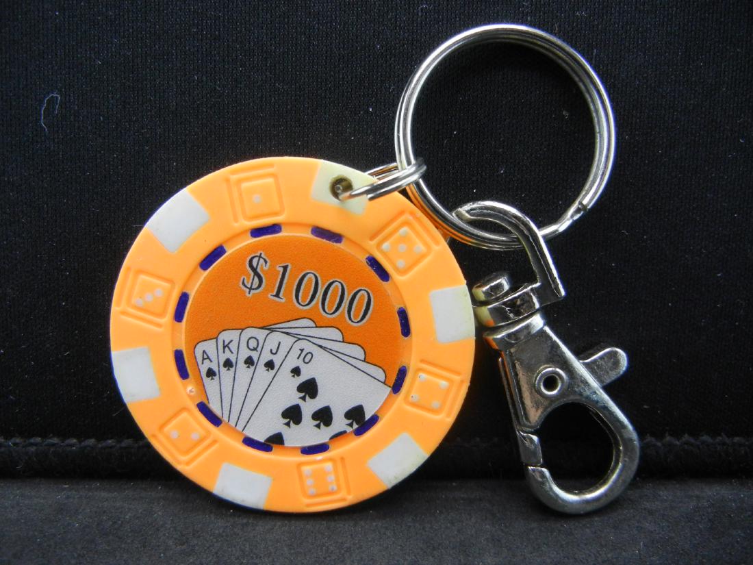 $1,000 LAS VEGAS VINTAGE POKER CHIP KEY CHAIN, PERFECT: $1,000 LAS VEGAS VINTAGE POKER CHIP KEY CHAIN, PERFECT SHAPE, GREAT GIFT!
