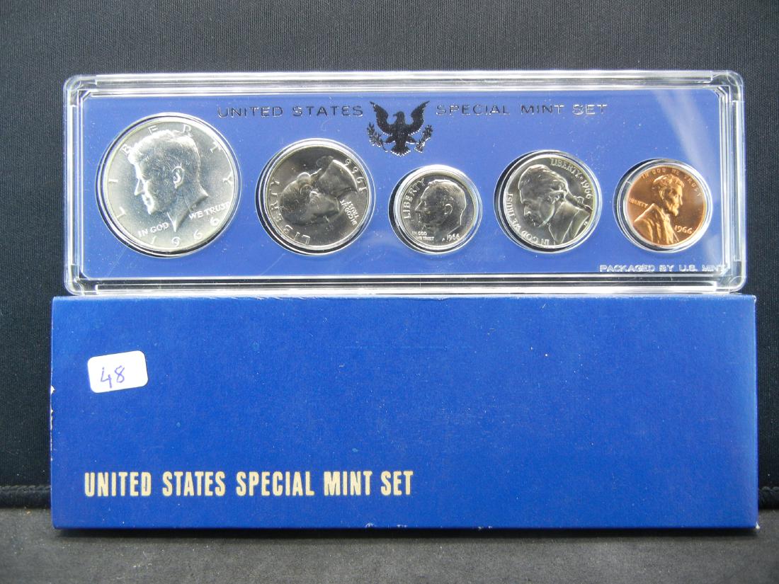 1966 US Special Mint Set in original holder.  GEM BU. (1 of 3)