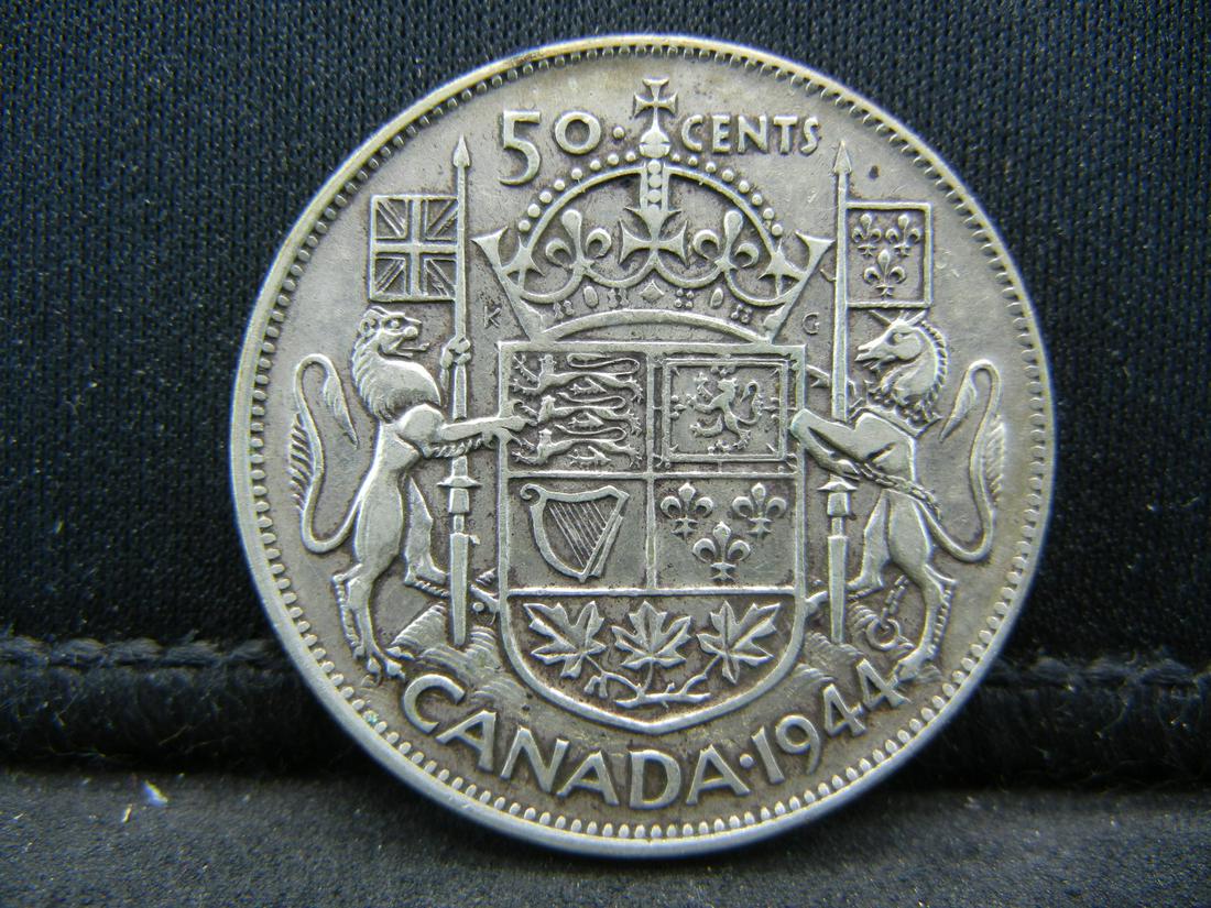 1944 Canada 80% Silver Half Dollar.  Weighs 0.38 Toz. (1 of 2)