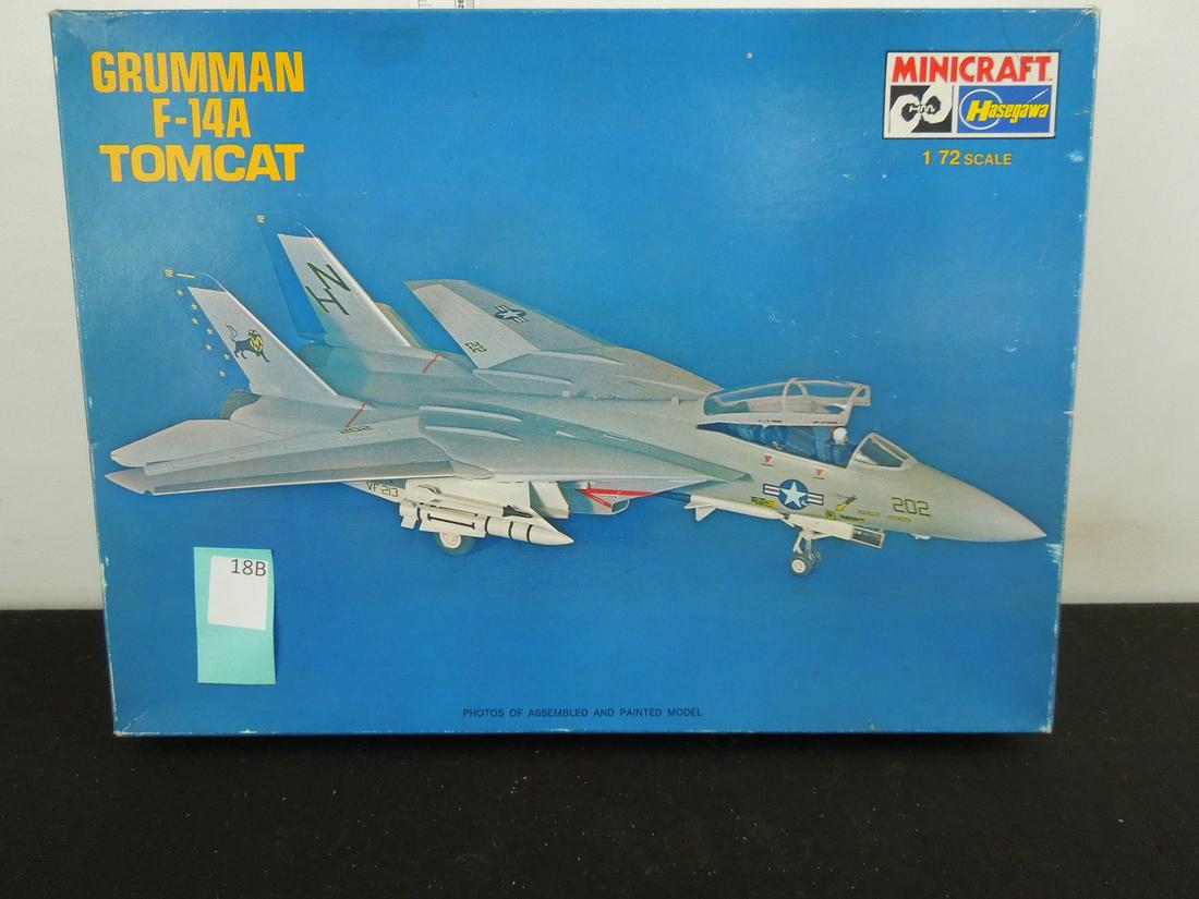 Minicraft 1/72 Scale Grumman F-14A Tomcat Model Kit: Minicraft 1/72 Scale Grumman F-14A Tomcat Model Kit