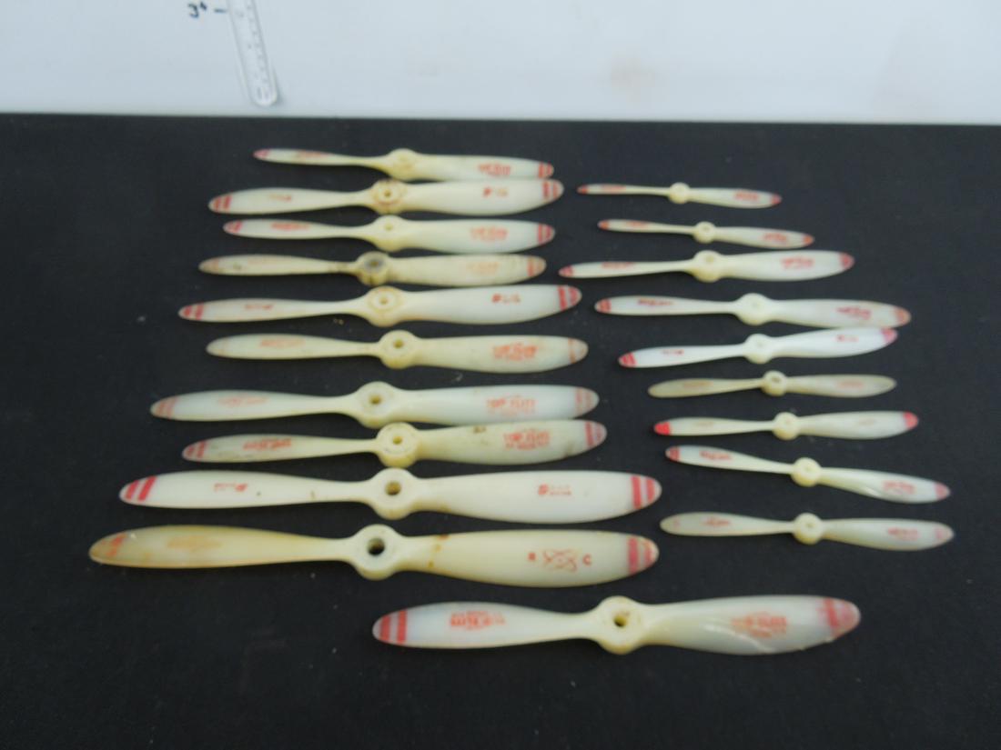 Lot of Nylon Top Flite Model Airplane Propellers 9-6,: Lot of Nylon Top Flite Model Airplane Propellers 9-6, 6-3, 9-7 and others