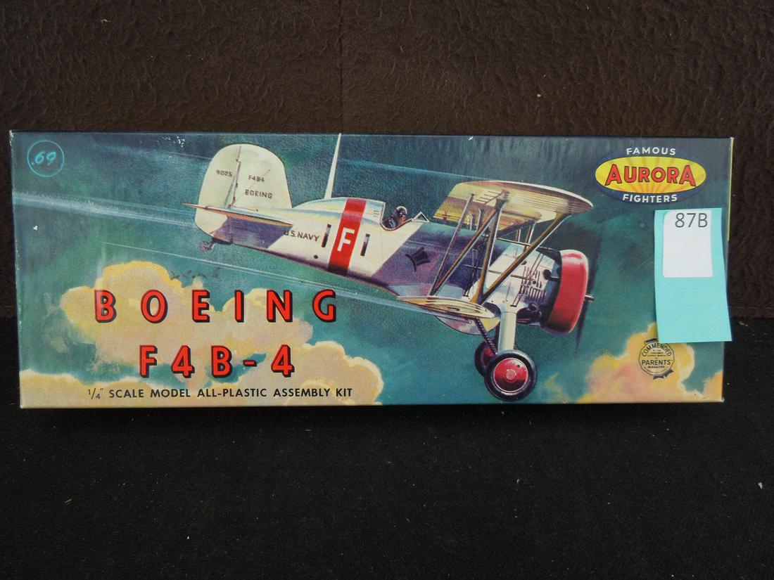 Aurora Boeing F4B-4 1/4 scale Model Kit: Aurora Boeing F4B-4 1/4 scale Model Kit