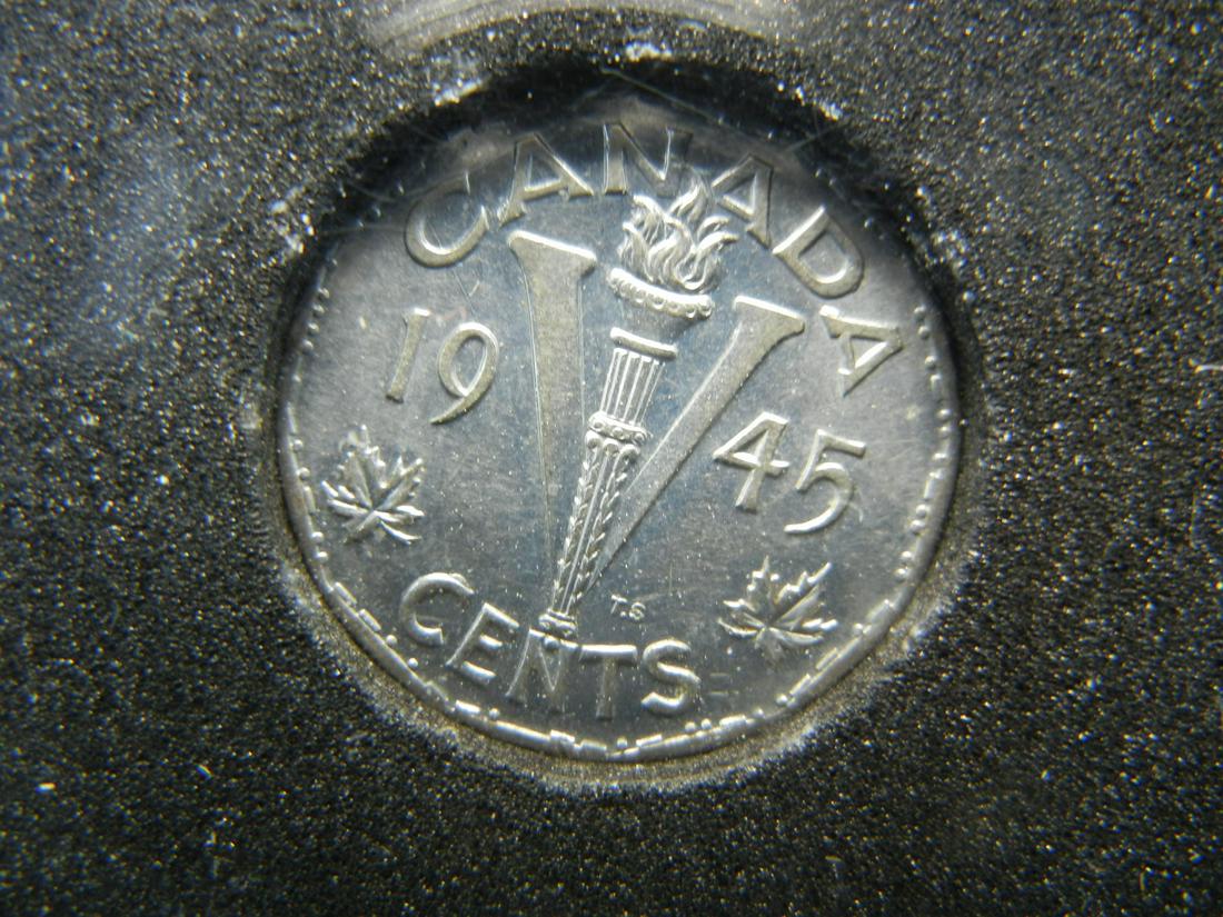 1945 Chrome Steel Canadian Nickel. Nice Coin (1 of 4)