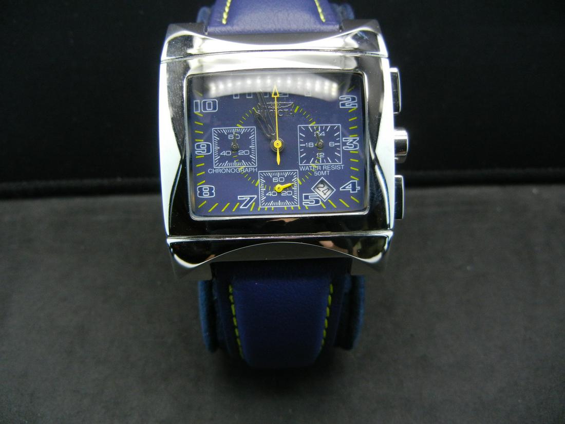 STATEMENT INVICTA watch. BRAND NEW! (1 of 6)