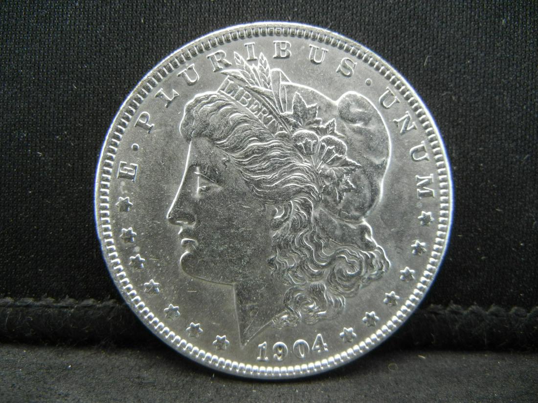 1904 Morgan Dollar CH BU Better date (1 of 2)