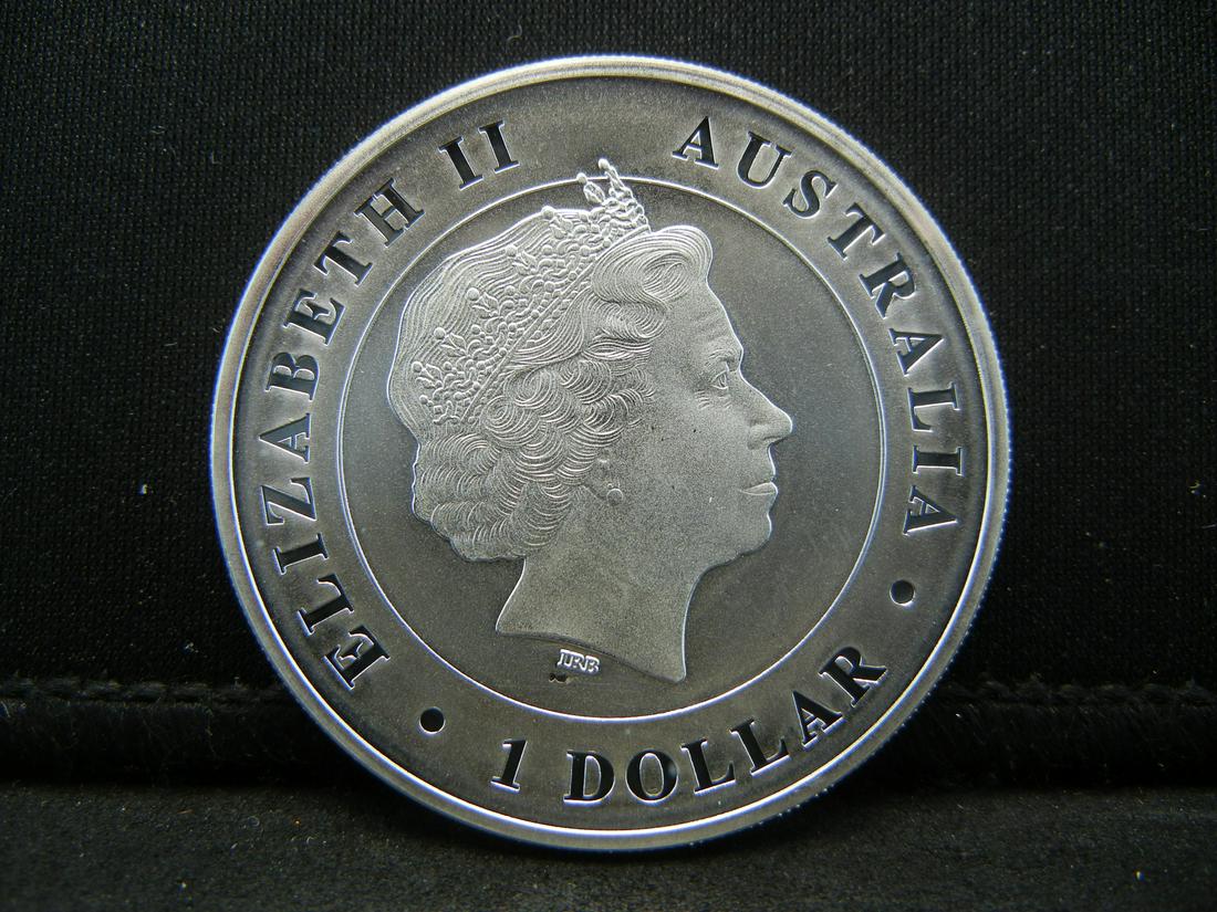 2015 Australia 1 Dollar One Ounce .999 Silver With (1 of 2)