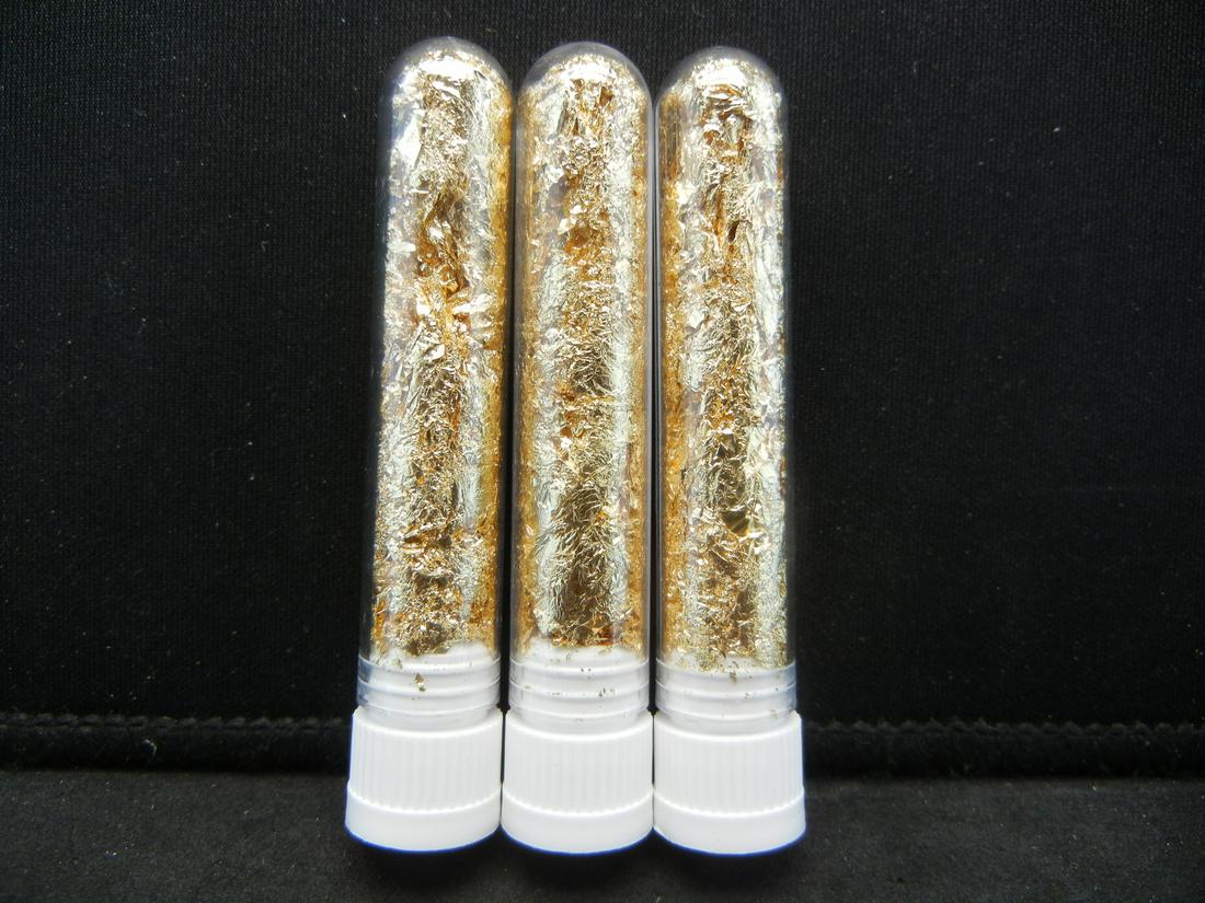 (3) Vials of 22k Gold Leaf Flakes: (3) Vials of 22k Gold Leaf Flakes