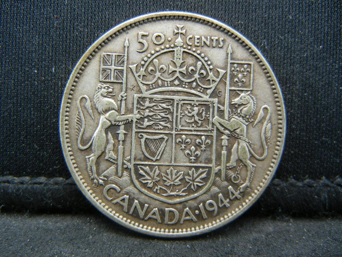 1944 Canada 50 Cents 80% Silver Coin Weighs 0.37 Toz. (1 of 2)