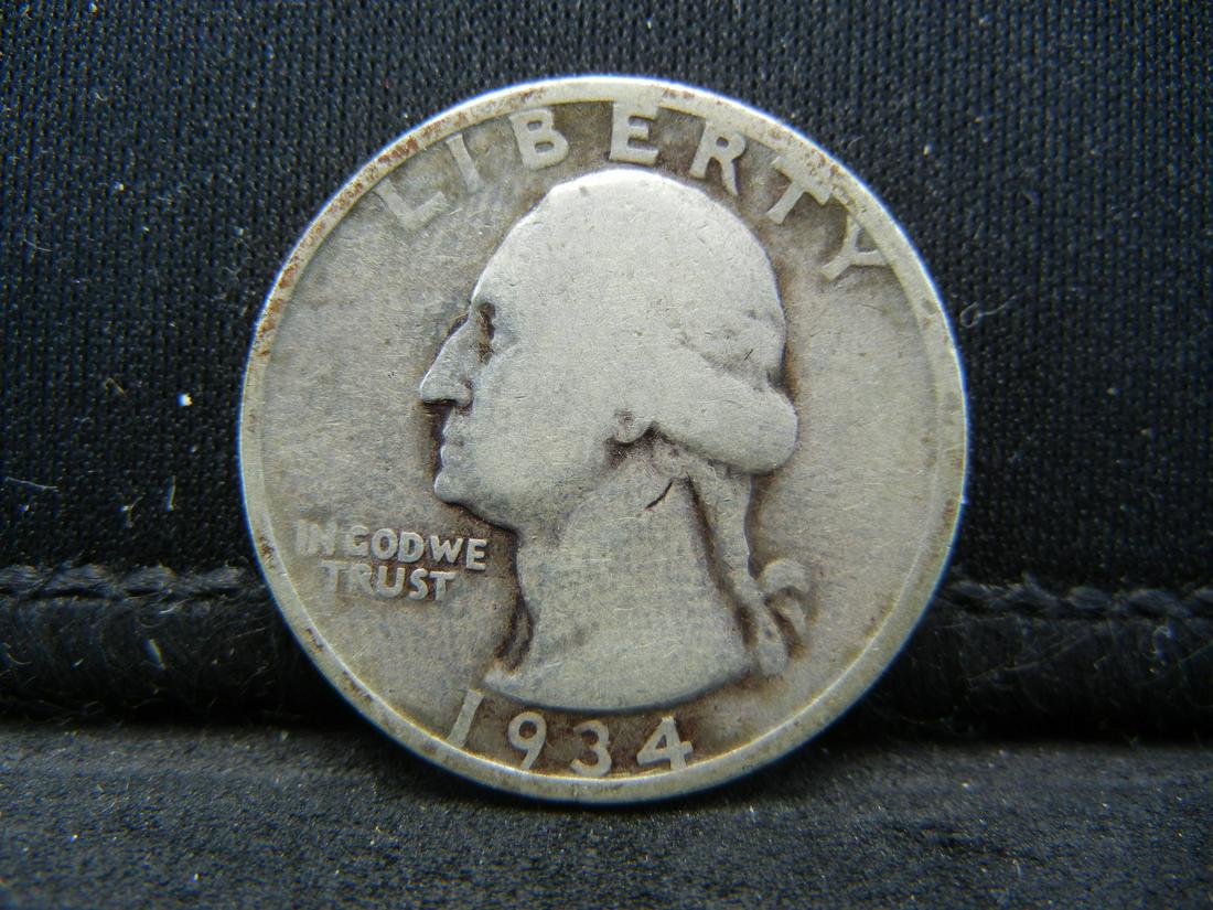 1934 Washington Silver Quarter. Nice Year (1 of 2)