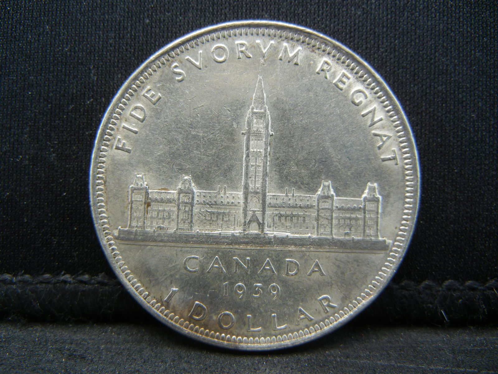 1939 Canadian Silver Dollar (1 of 2)