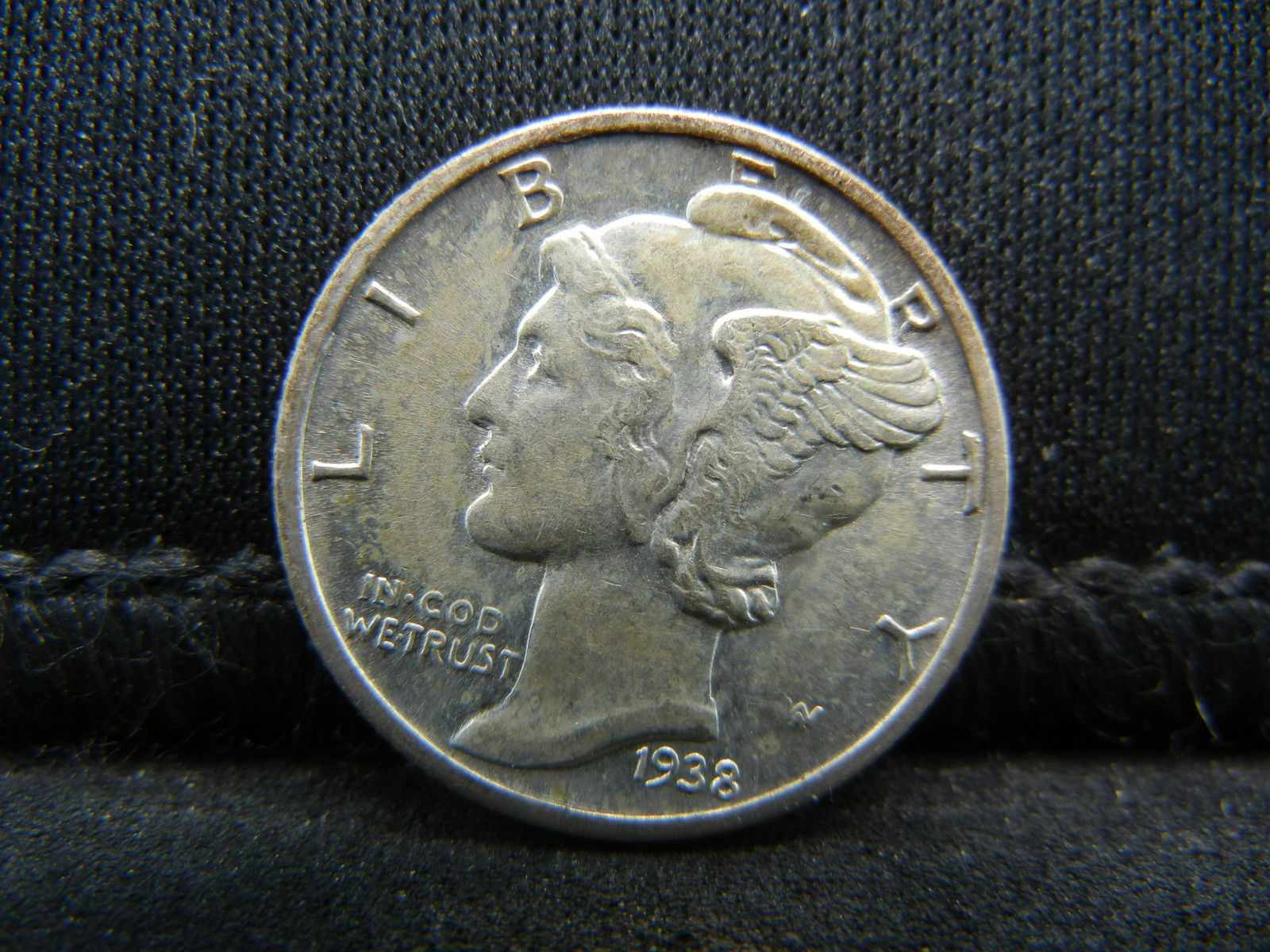 1938 Mercury Dime AU Bu (1 of 2)