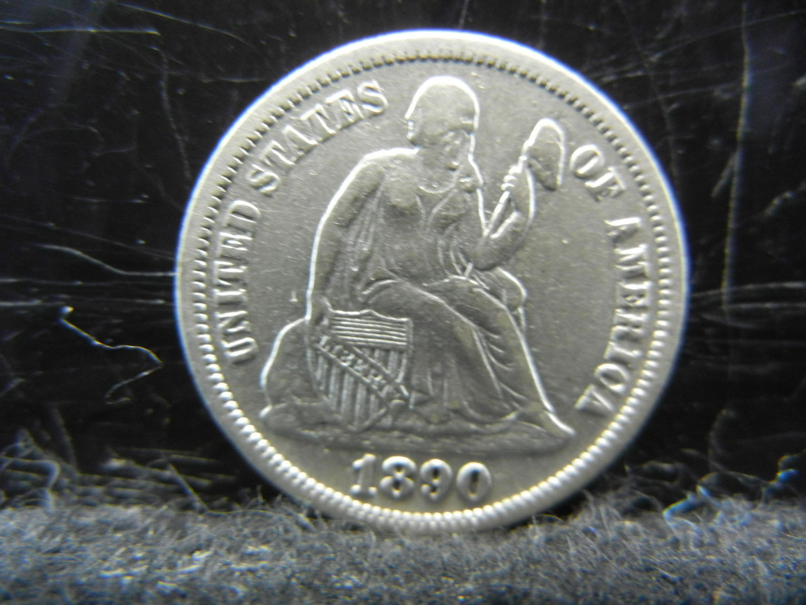 1890 Seated Liberty Dime, Very Fine. (1 of 2)