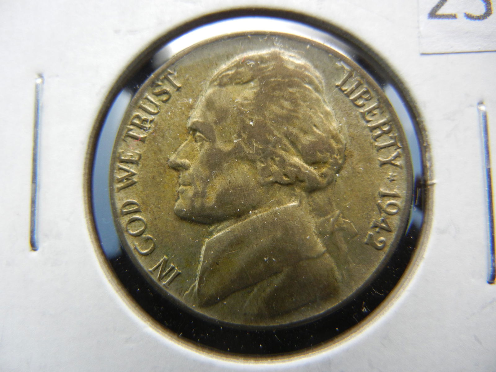 1942-P 35% Silver Jefferson war Nickel (1 of 3)
