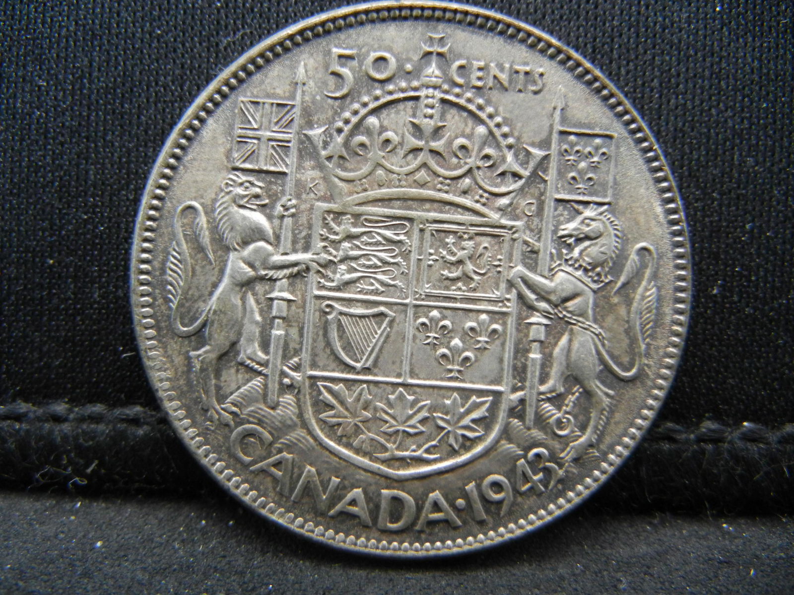 1943 Uncirculated Canada 50 Cents 80% Silver Coin (1 of 2)