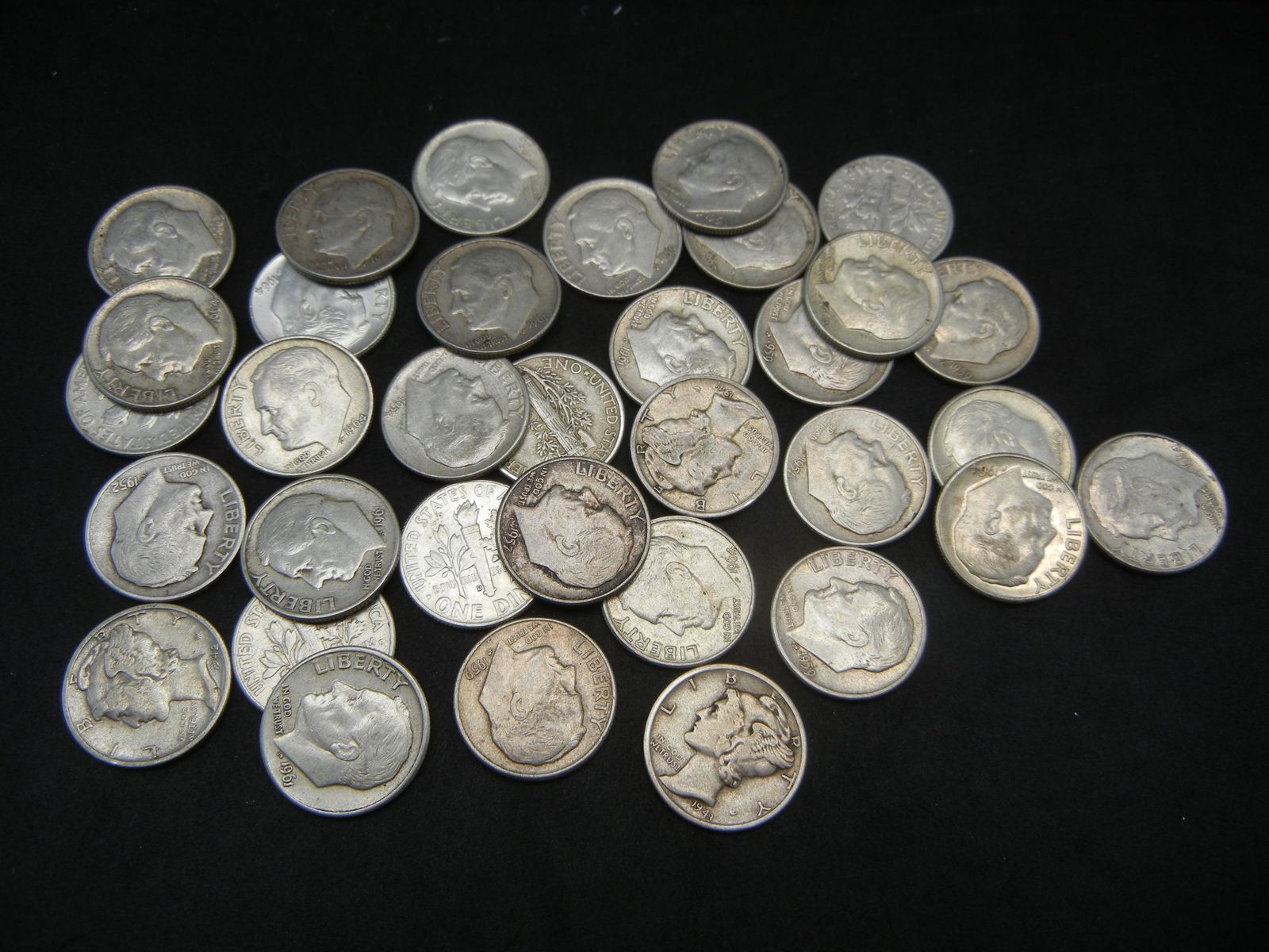 34-Dimes, 1941-1964 Mercury and Roosevelt Dimes, 90% (1 of 3)