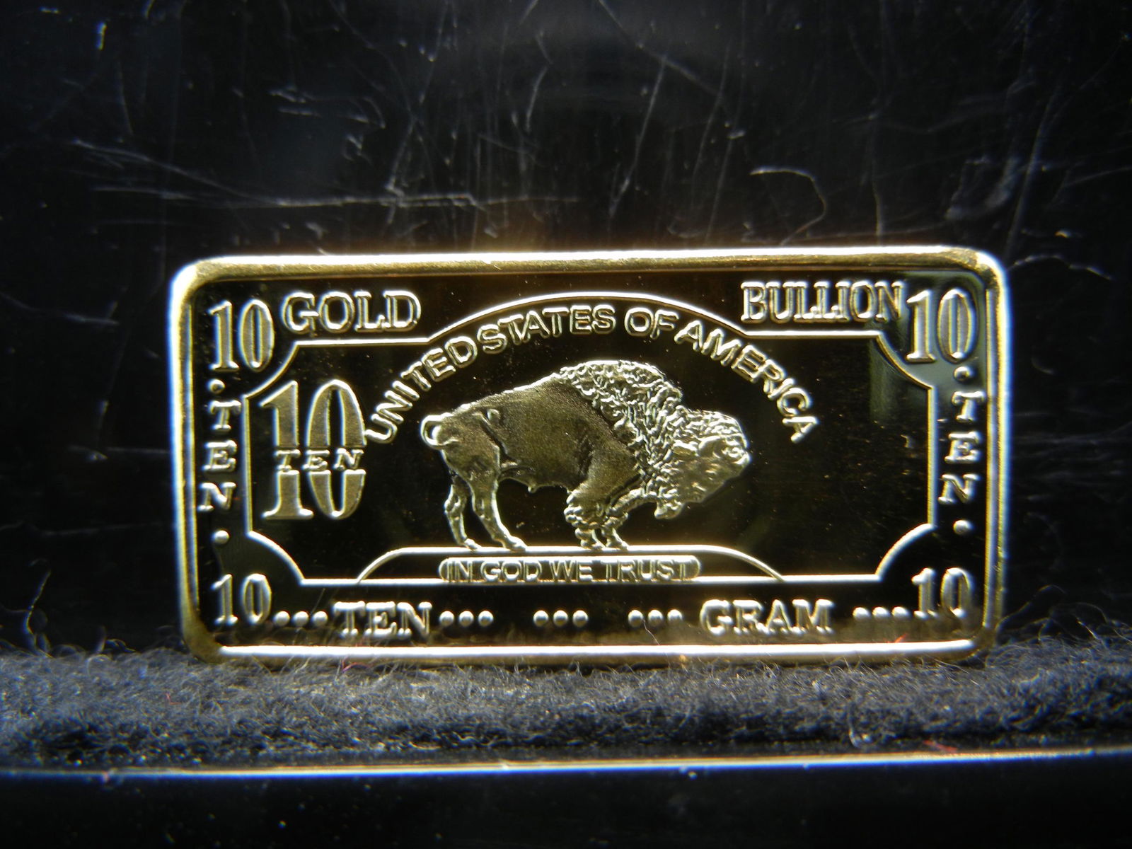 Clad 10 Gram 100 mills .999 Fine Gold Buffalo Collector: Clad 10 Gram 100 mills .999 Fine Gold Buffalo Collector Bar Clad