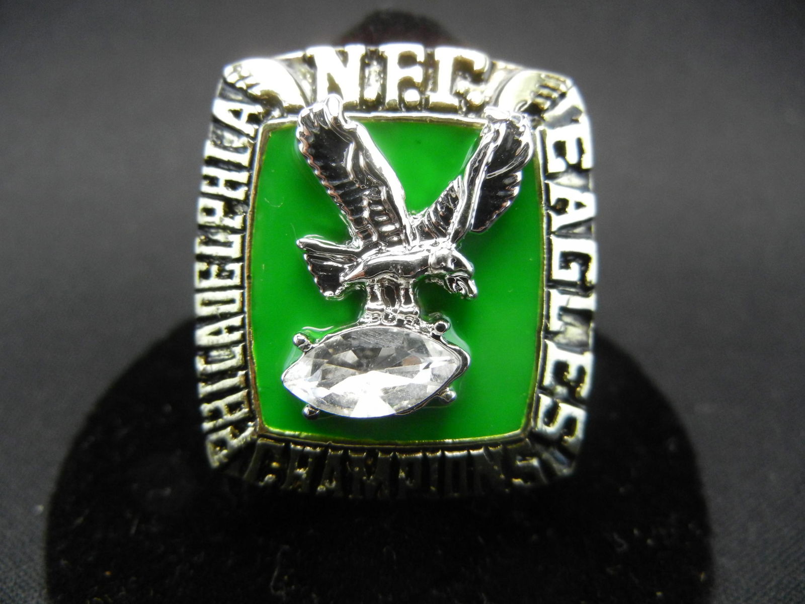 Size 11 Philadelphia Eagles Souvenir Ring (1 of 3)