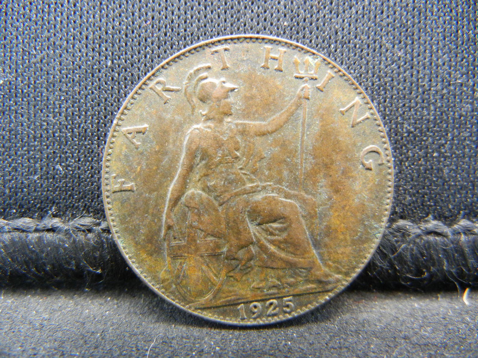 1925 Great Britain One Farthing. (1 of 2)