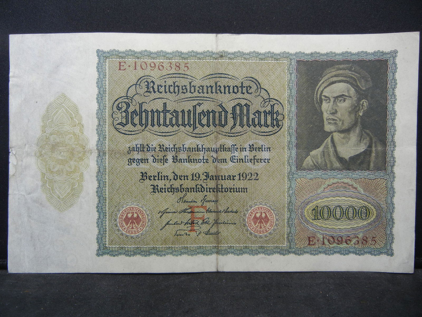 1922 Germany Weimarer Republik 10,000 Mark (1 of 3)