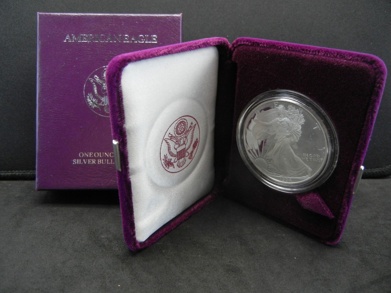 1994 Key Date Proof Silver Eagle W/govt box. Rare!! (1 of 3)