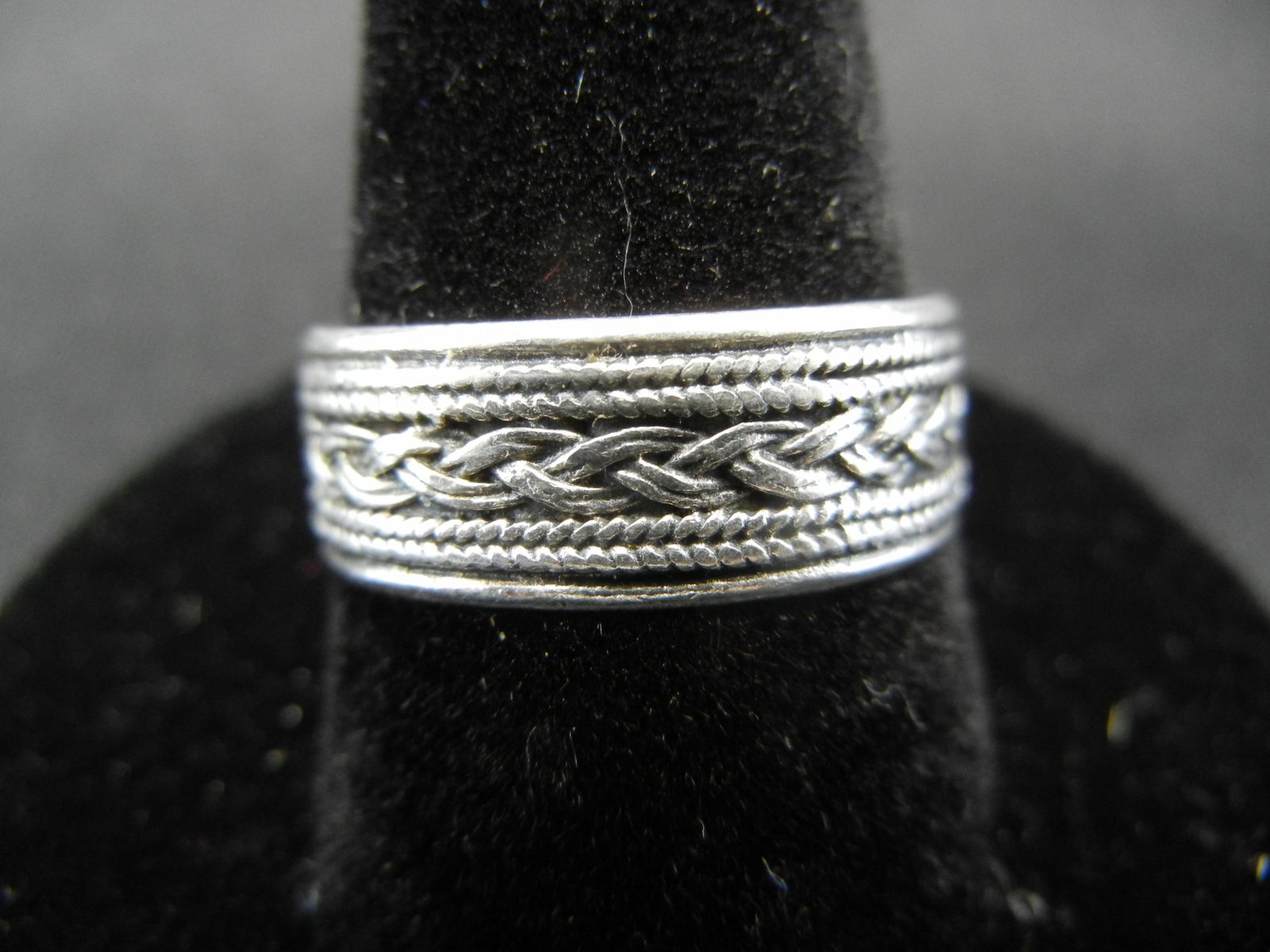 Irish Knot .925 Silver Ring (1 of 4)