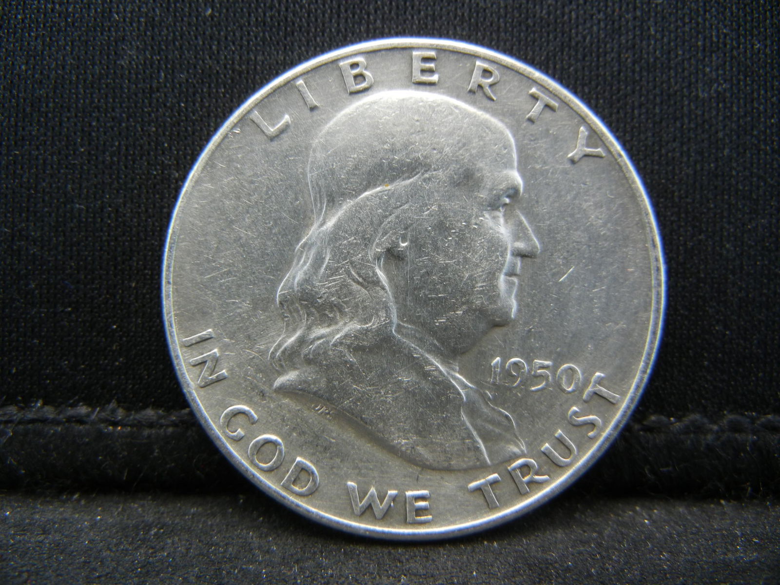 1950-D SILVER LIBERTY (90%) HALF, NICE BELL LINE 8 MILL: 1950-D SILVER LIBERTY (90%) HALF, NICE BELL LINE 8 MILL MINTED, 69 YRS OLD