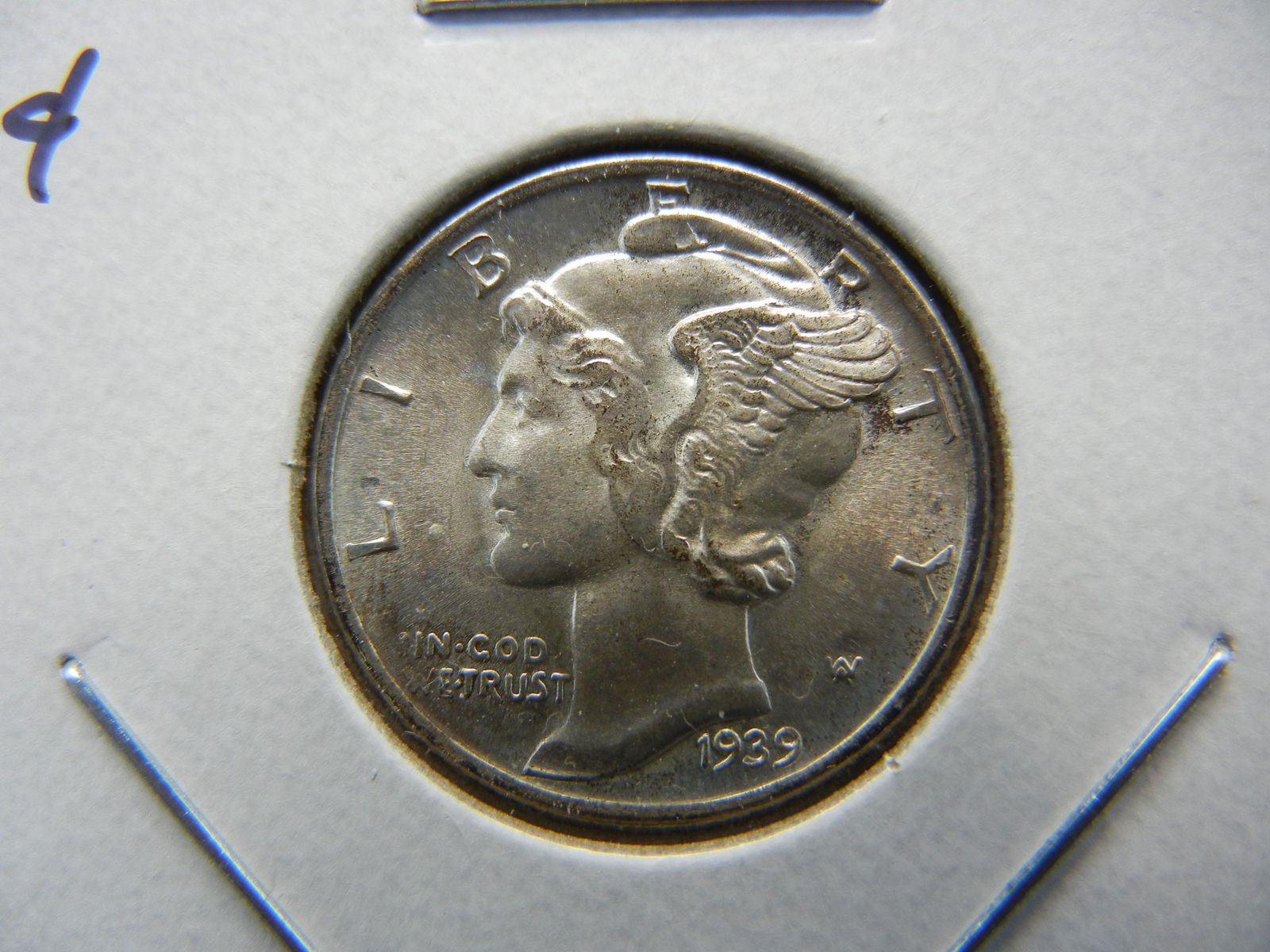 1939 Mercury Dime . Choice UNC. (1 of 3)