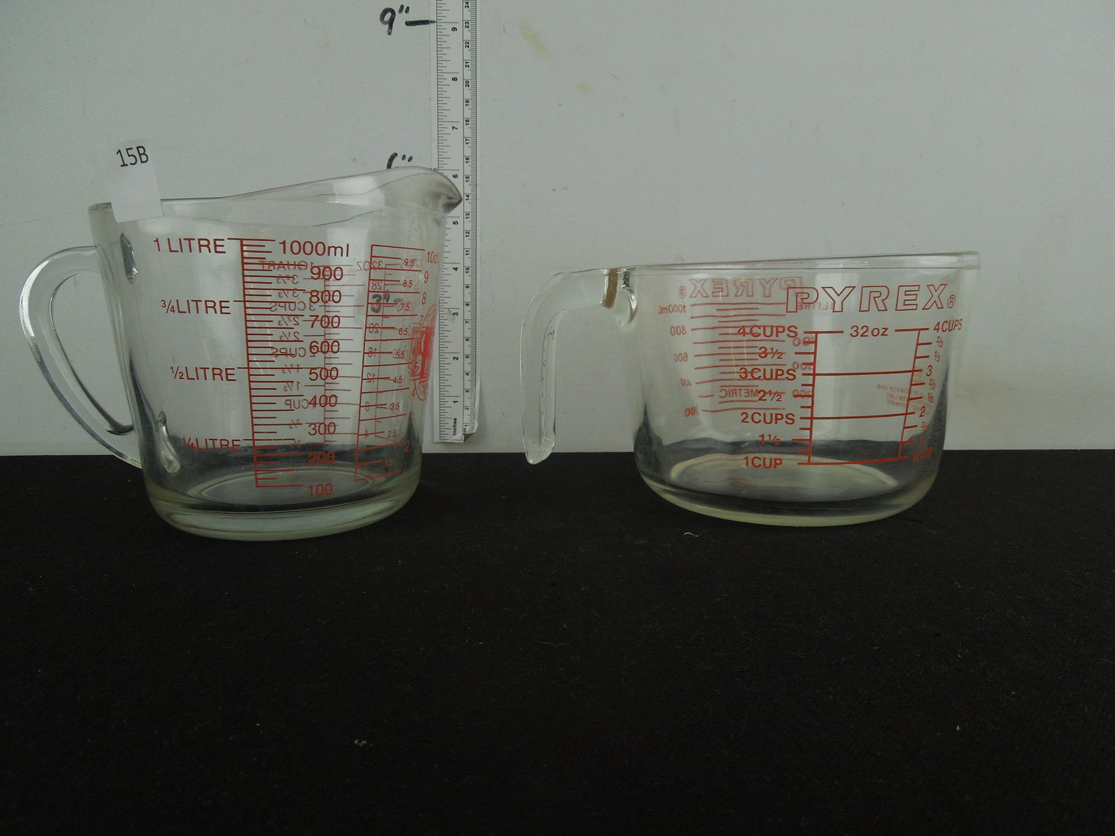 2 4 Cup Measuring Cups (1 Pyrex, 1 Oven Basics) (1 of 5)