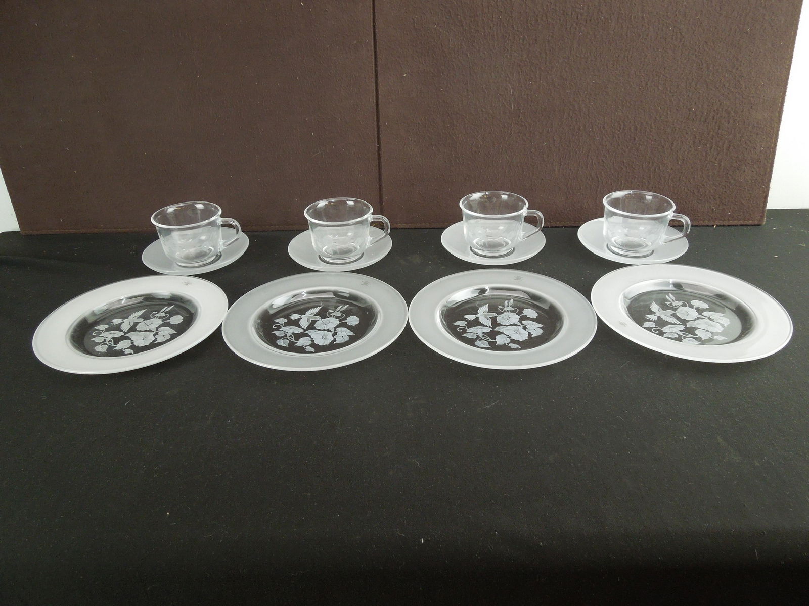 Avon Humming Bird Pattern Glassware 4 Cups/Saucers , 4 (1 of 5)