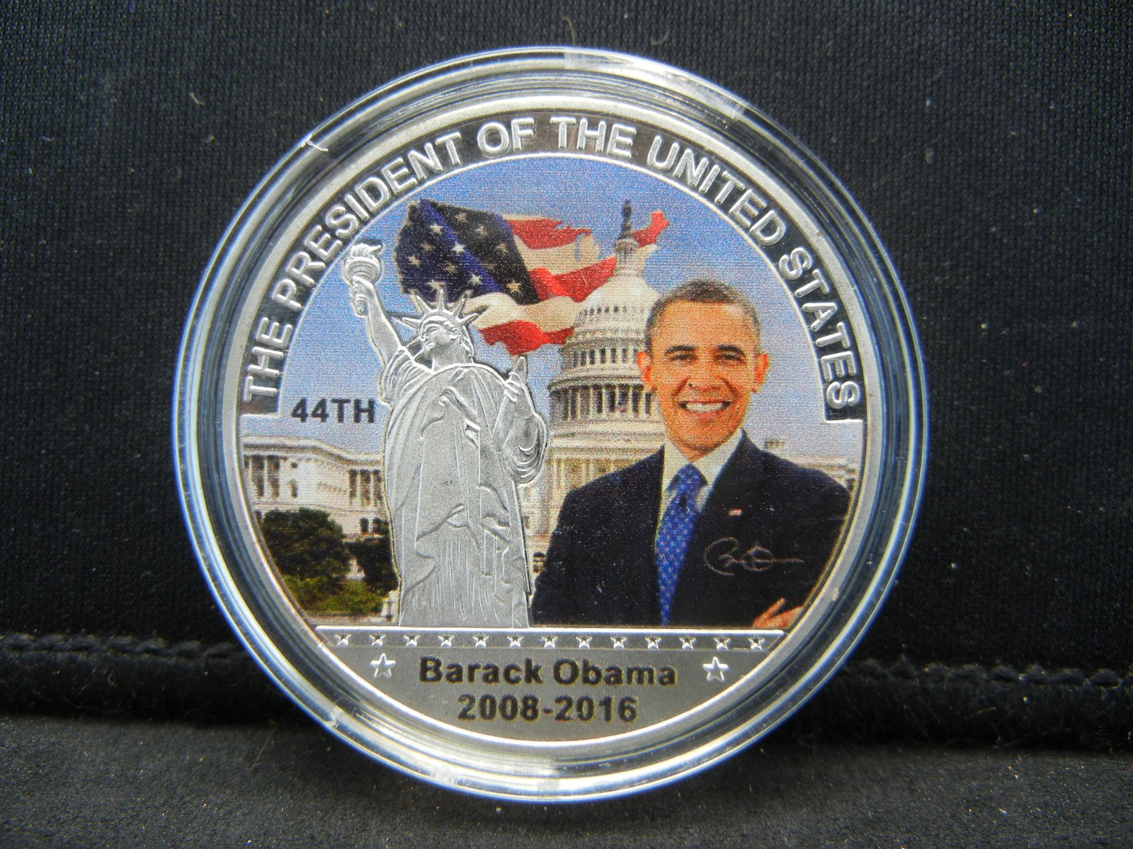 Barack Obama Medal (1 of 2)