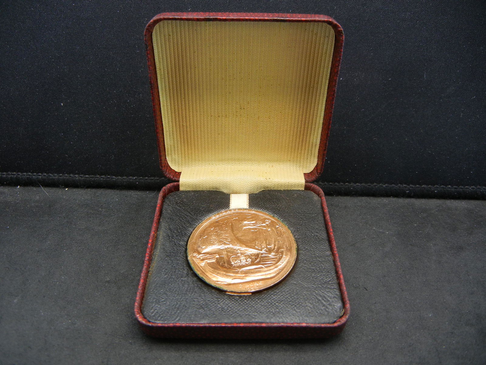 1953 Queen Elizabeth Coronation bronze Medal. GEM UNC! (1 of 3)
