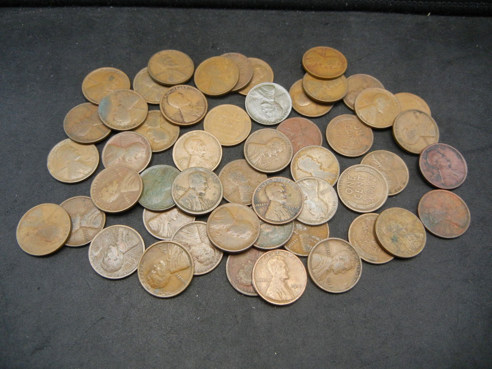 50 Lincoln Wheat Cents Dated In The Teens. (1 of 3)