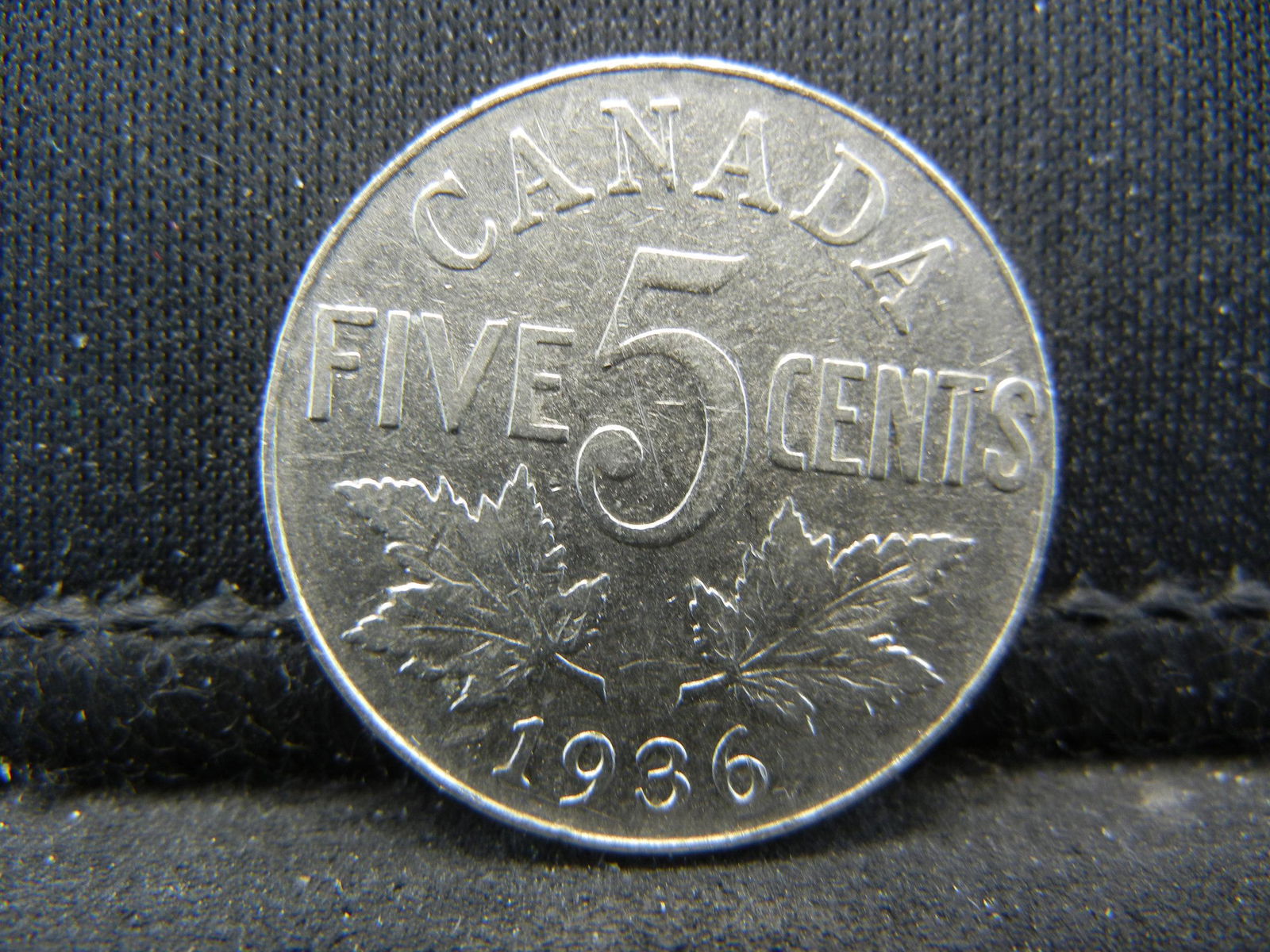 1936 Canada 5 Cent Piece (1 of 2)