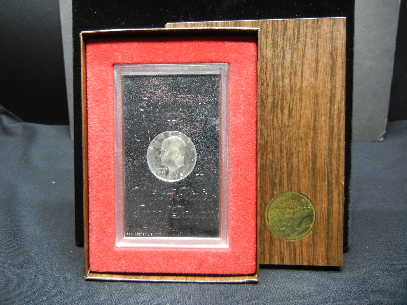 1973 -S EISENHOWER PROOF DOLLAR IN BROWN BOX -40% (1 of 5)