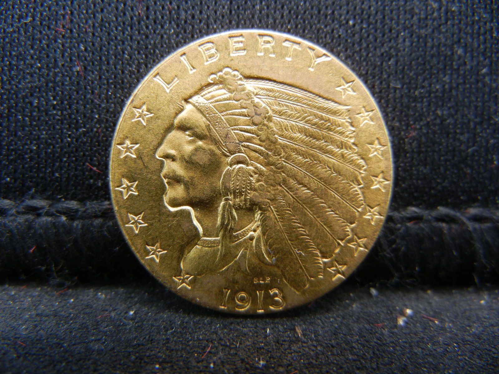 1913 2 1/2 Dollar Gold Indian. AU. (1 of 2)